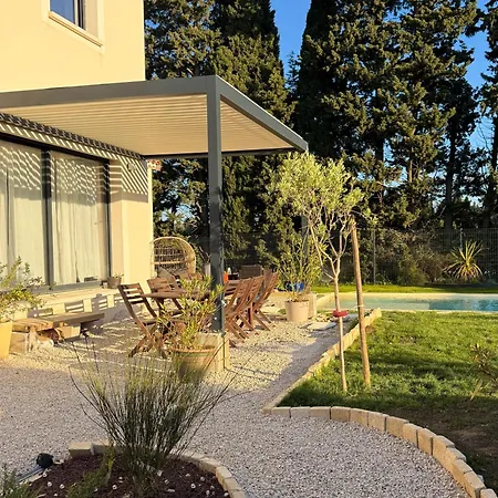 Villa Maison Avec Piscine Et Jacuzzi Proche Avignon *